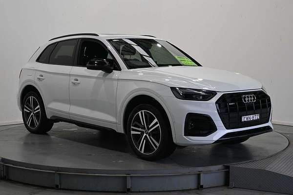 2022 Audi Q5 40 TDI FY