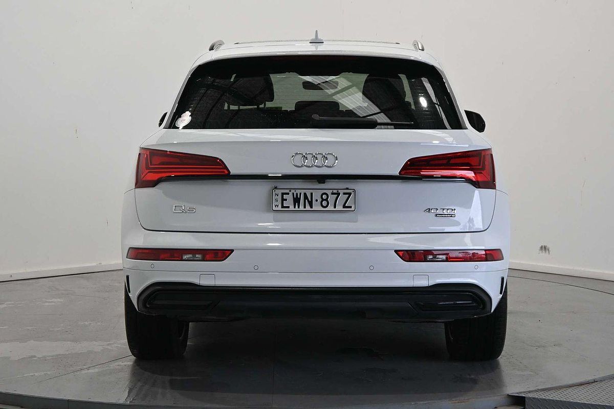 2022 Audi Q5 40 TDI FY