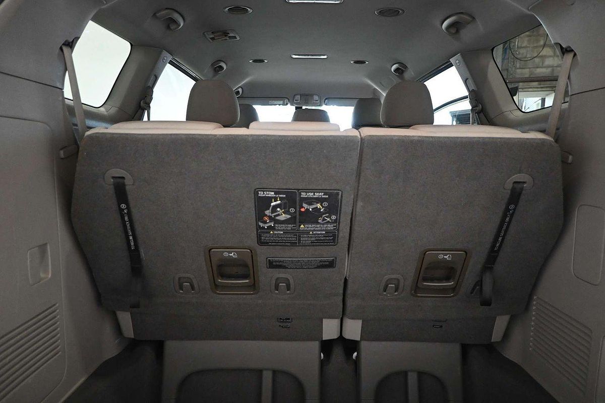 2020 Kia Carnival S YP