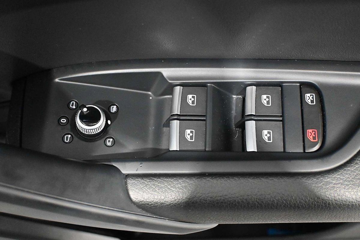 2022 Audi Q5 40 TDI FY