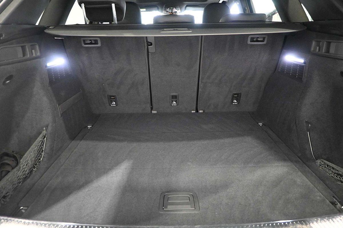 2022 Audi Q5 40 TDI FY