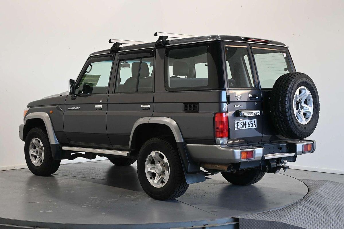 2022 Toyota Landcruiser GXL VDJ76R
