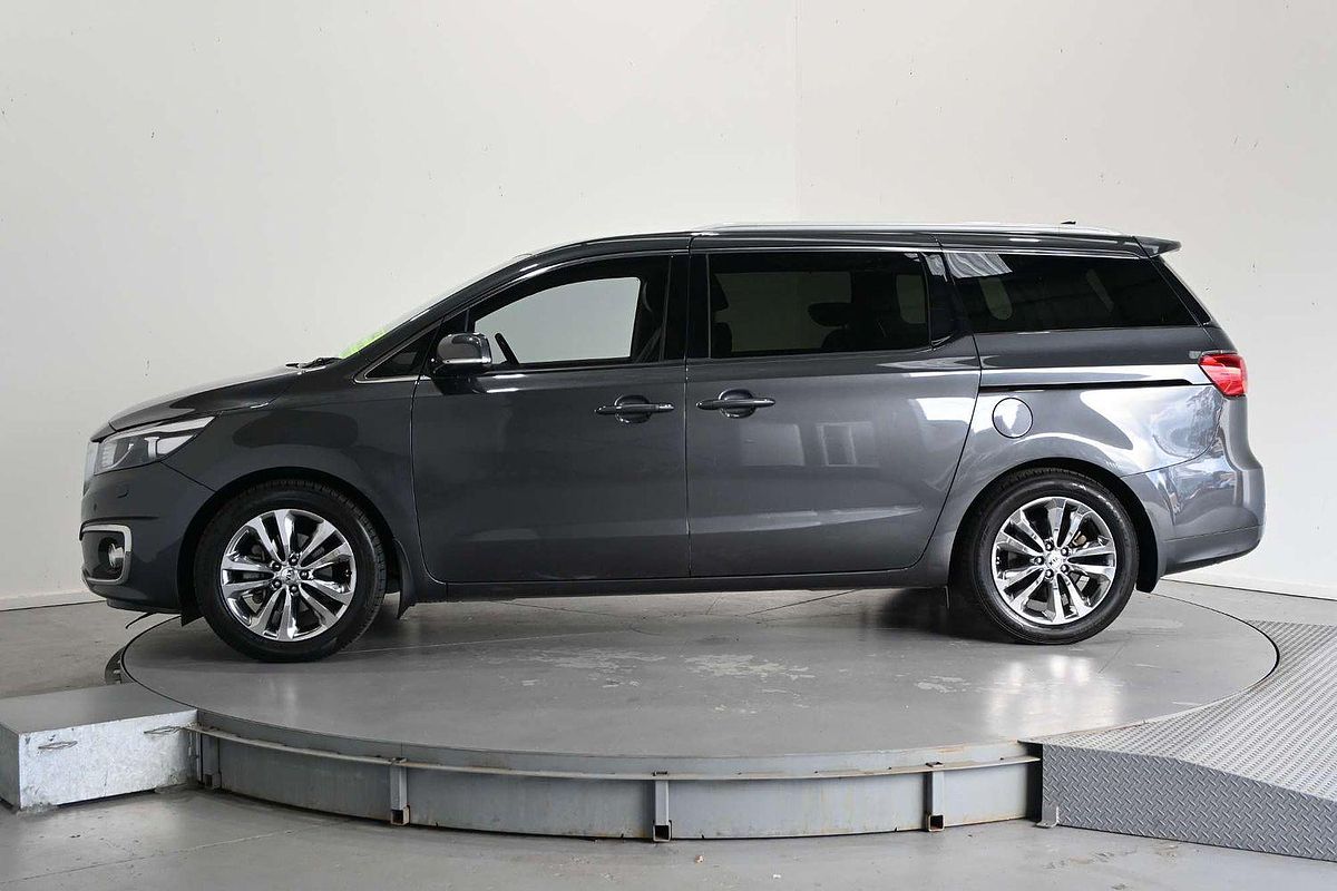 2017 Kia Carnival Platinum YP
