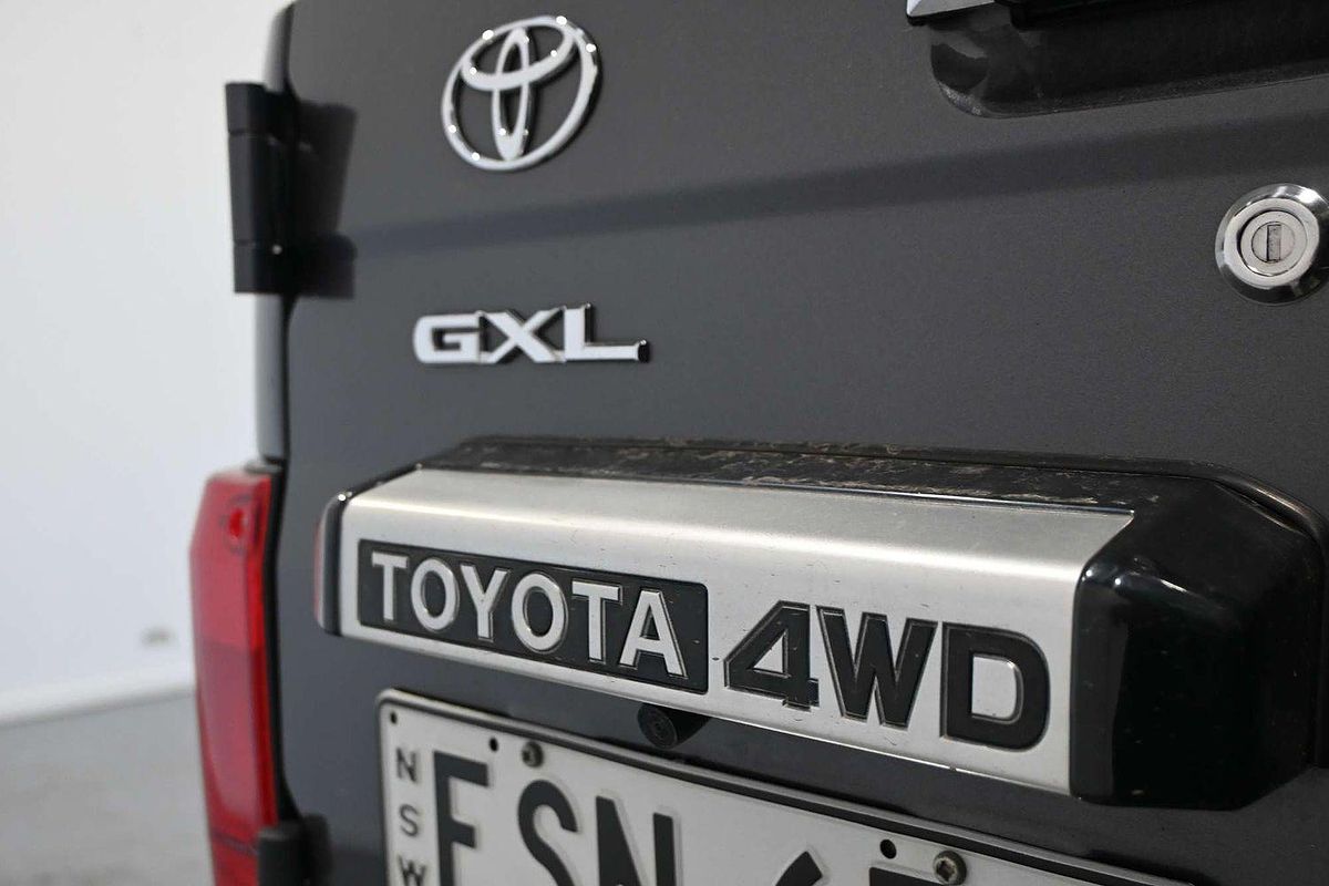 2022 Toyota Landcruiser GXL VDJ76R