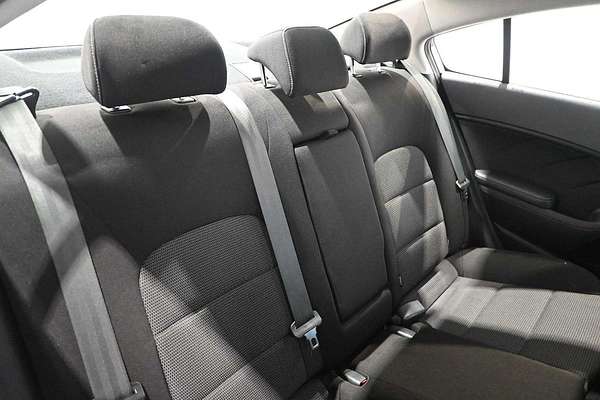 2017 Kia Cerato S YD