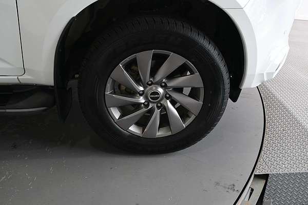2023 Isuzu MU-X LS-U