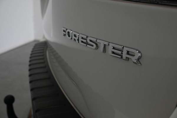 2023 Subaru Forester 2.5i-S S5