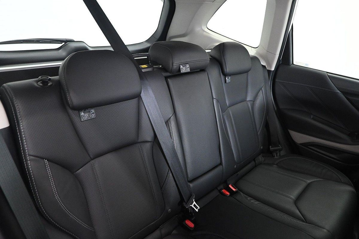 2023 Subaru Forester 2.5i-S S5