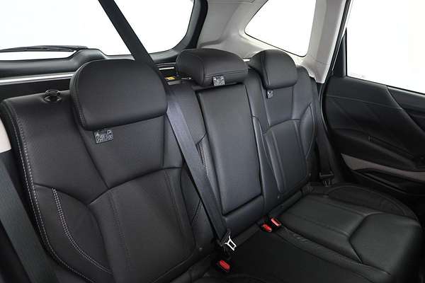 2023 Subaru Forester 2.5i-S S5