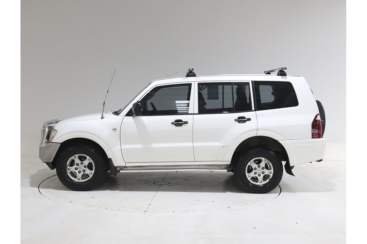 2005 Mitsubishi PAJERO GLS LWB (4x4) 5 SP AUTO SPORTS MODE 4D WAGON DT4
