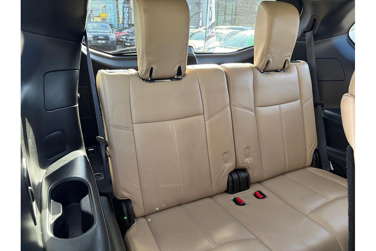 2014 Nissan Pathfinder ST R52