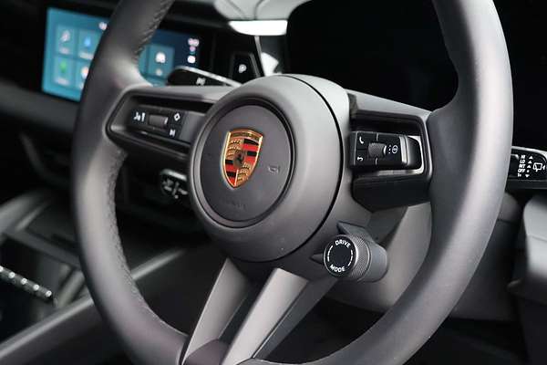 2024 Porsche Macan 4 XAB
