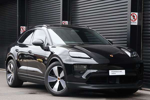 2024 Porsche Macan 4 XAB