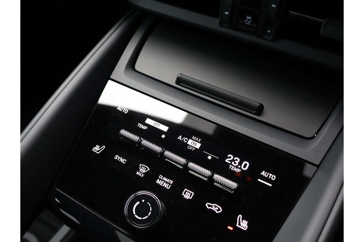 2024 Porsche Macan 4 XAB
