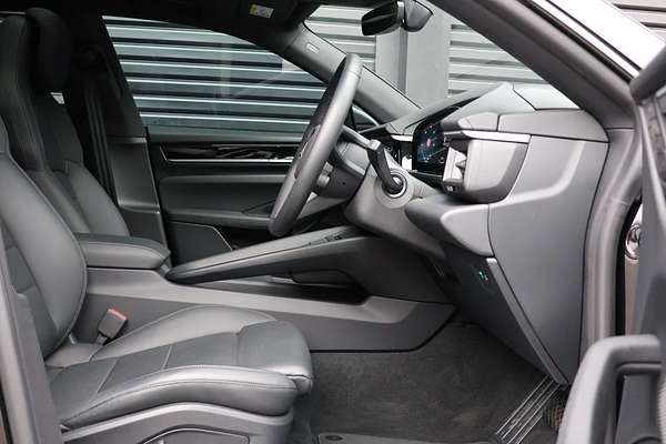 2024 Porsche Macan 4 XAB