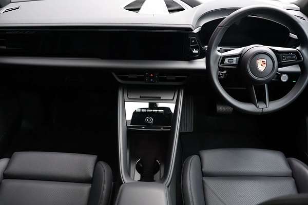 2024 Porsche Macan 4 XAB