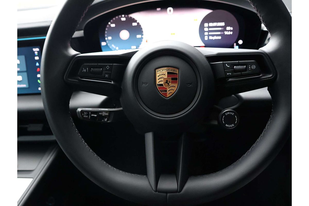 2024 Porsche Macan 4 XAB