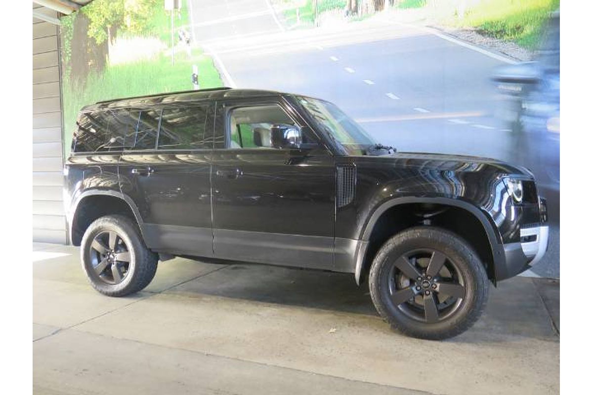 2020 Land Rover Defender 110 P400 HSE L663