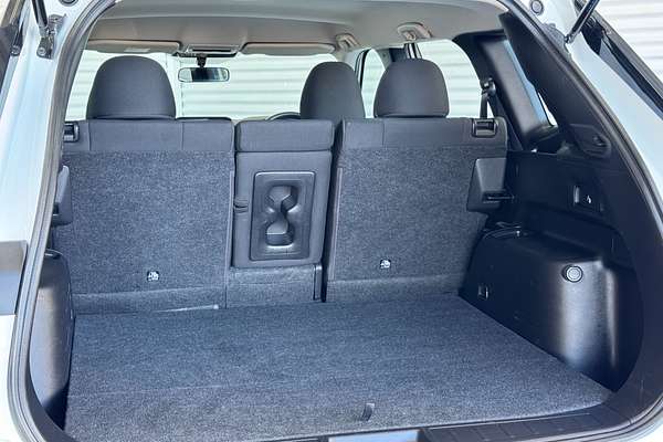 2023 Mitsubishi Outlander ES ZM
