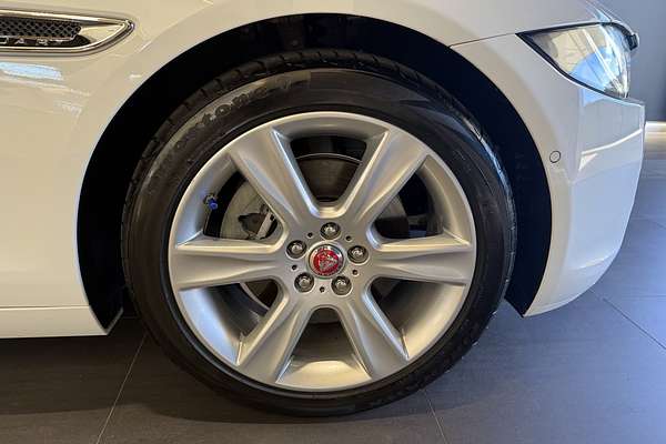 2016 Jaguar XE 20d Prestige X760