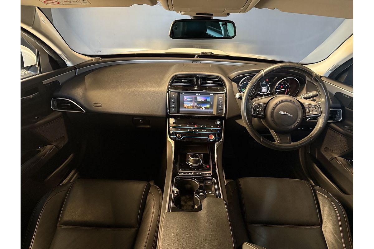 2016 Jaguar XE 20d Prestige X760