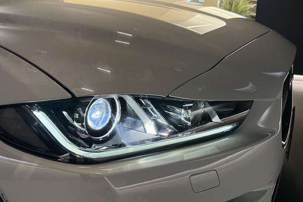 2016 Jaguar XE 20d Prestige X760