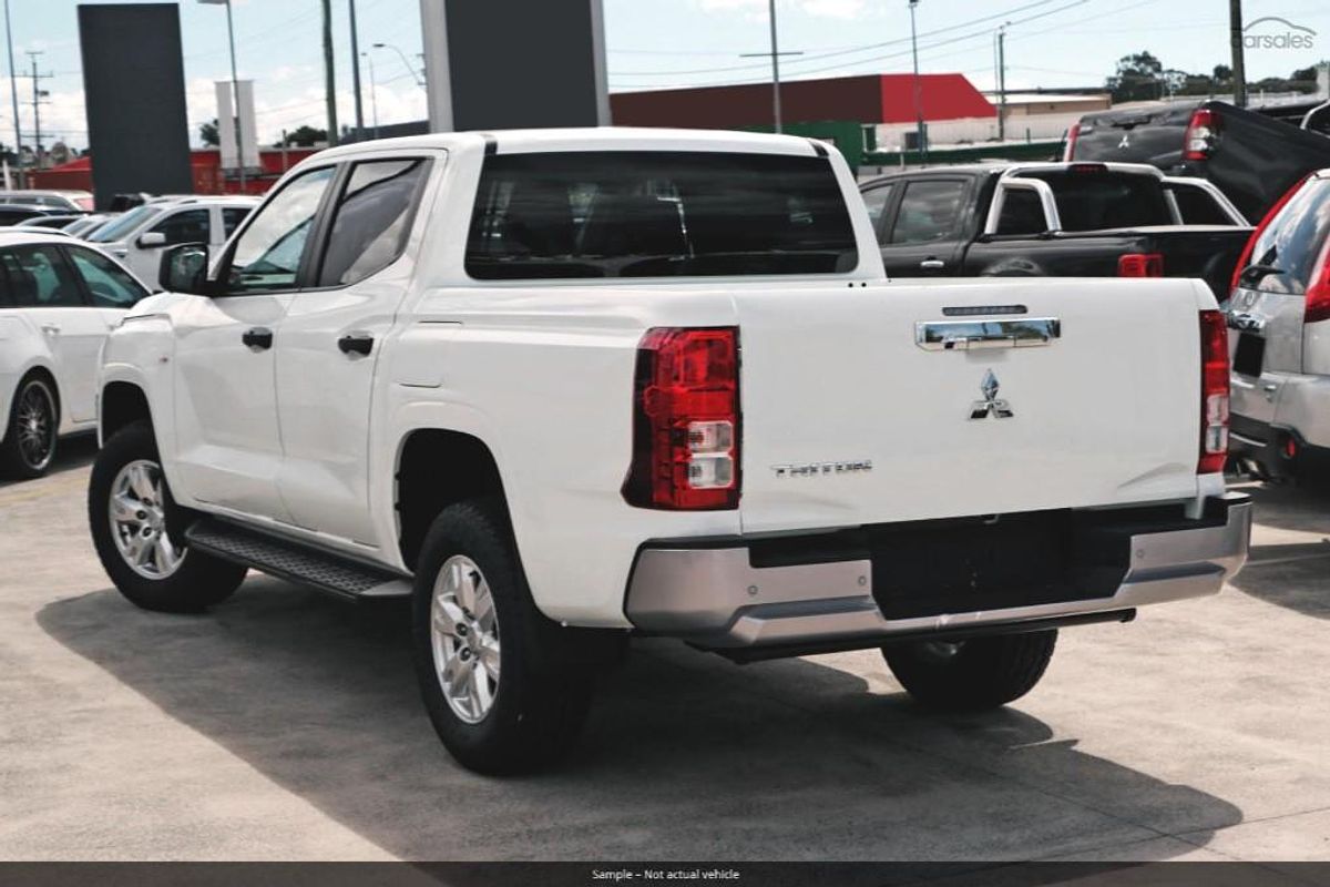 2024 Mitsubishi Triton GLX+ MV 4X4
