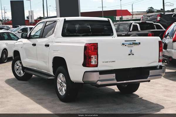 2024 Mitsubishi Triton GLX+ MV 4X4