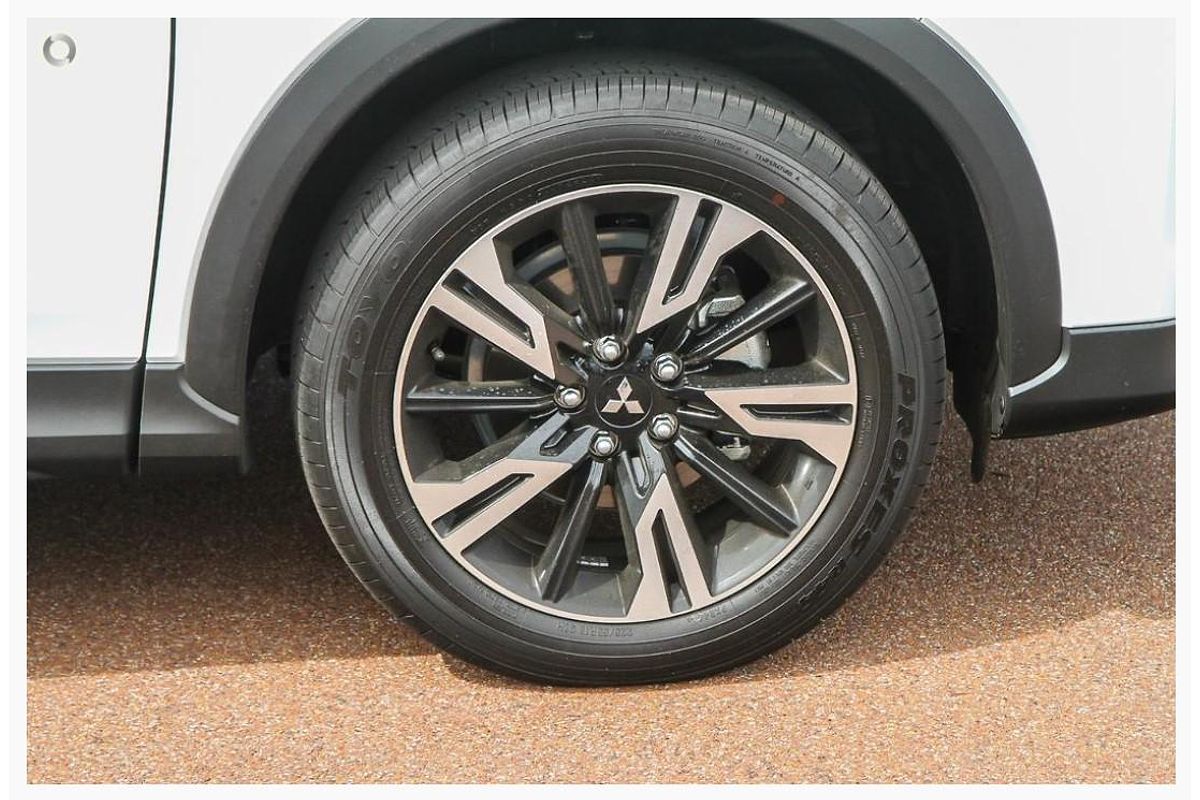 2024 Mitsubishi Eclipse Cross ES YB