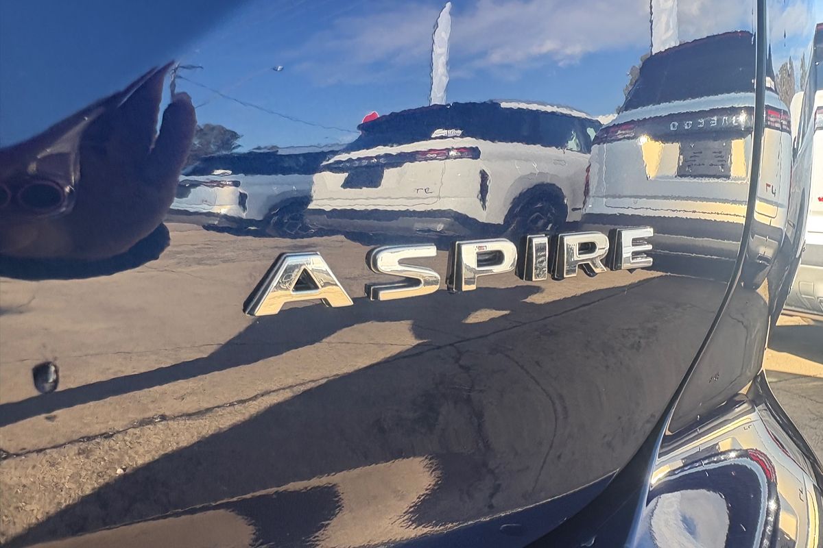 2023 Mitsubishi Outlander Aspire ZM