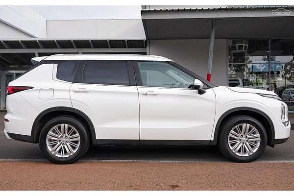 2024 Mitsubishi Outlander LS ZM AWD