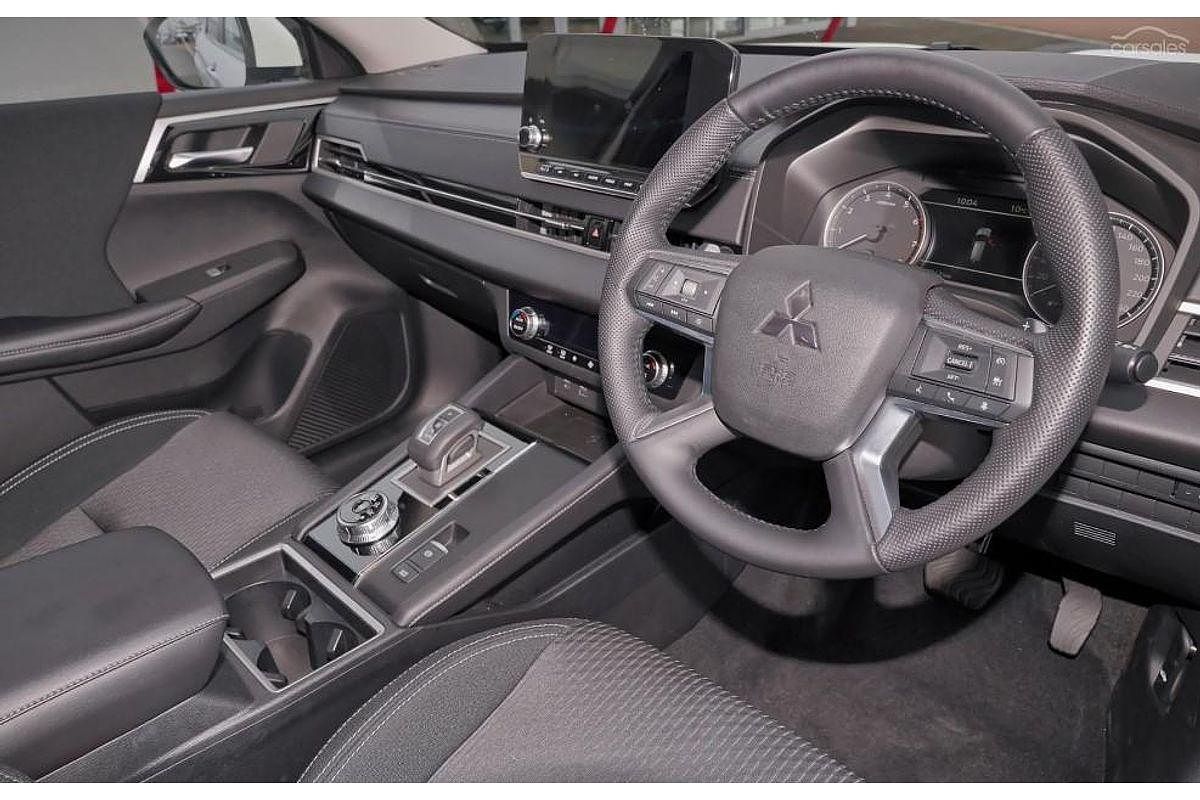 2024 Mitsubishi Outlander LS ZM AWD