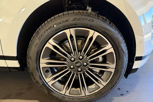 2025 Land Rover Range Rover Evoque P250 Dynamic SE L551