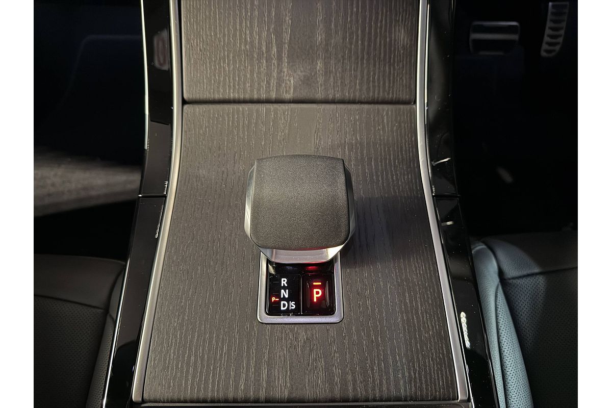 2025 Land Rover Range Rover Evoque P250 Dynamic SE L551