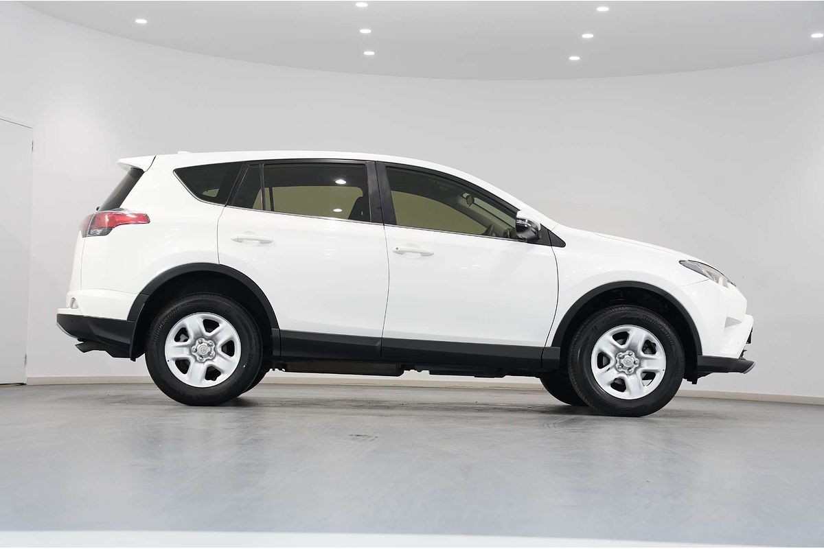2018 Toyota RAV4 GX ZSA42R