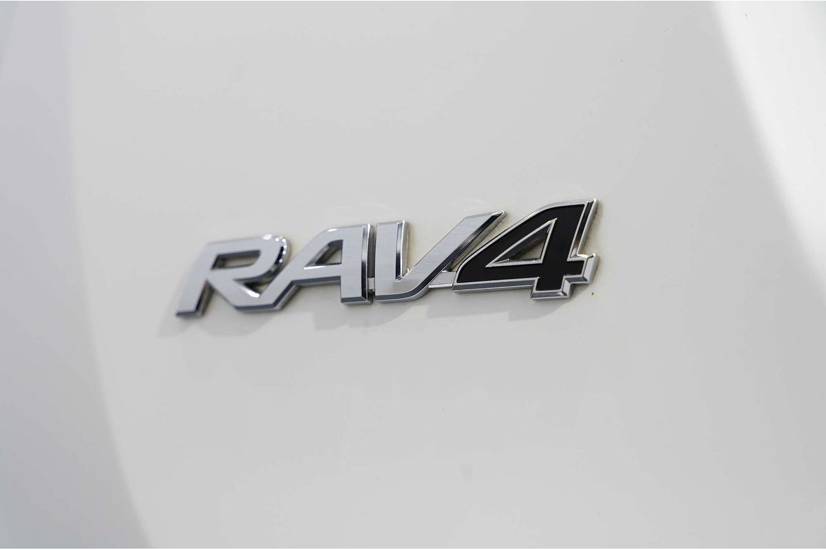2018 Toyota RAV4 GX ZSA42R