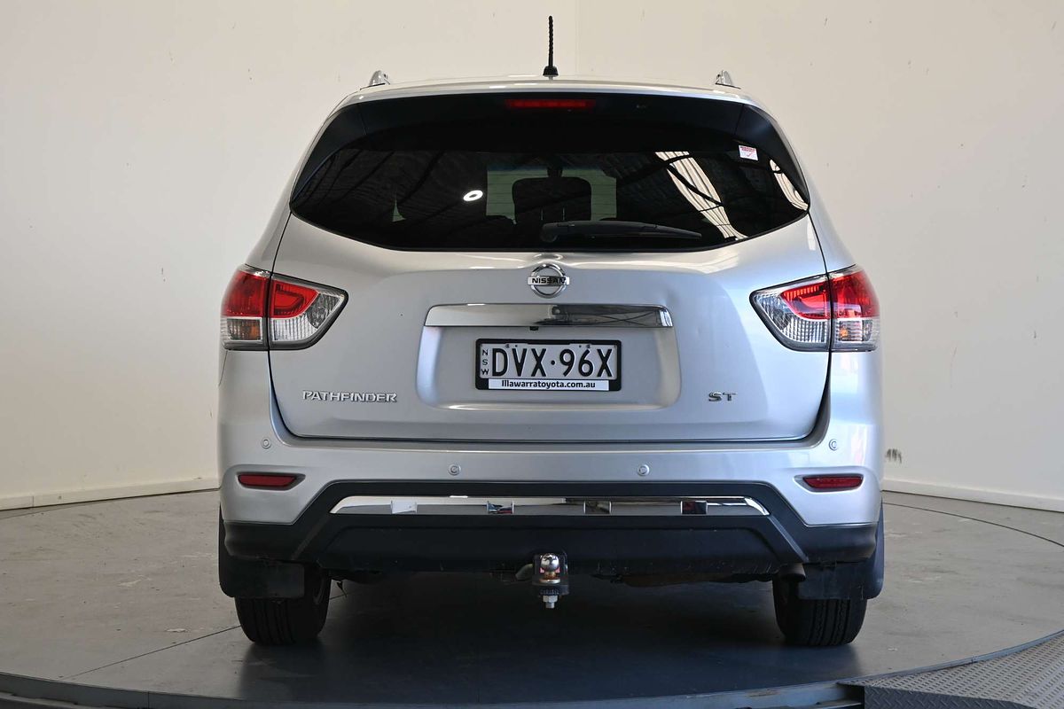 2016 Nissan Pathfinder ST R52