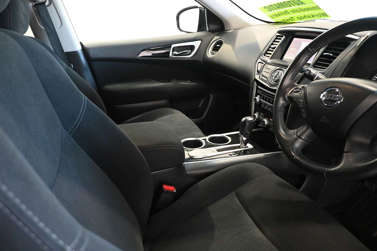 2016 Nissan Pathfinder ST R52