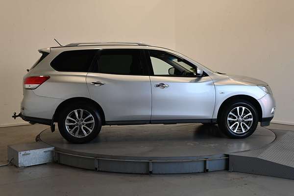 2016 Nissan Pathfinder ST R52