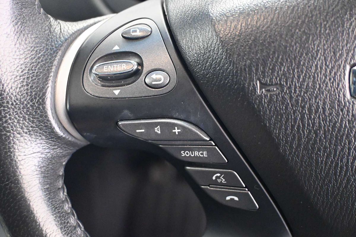 2016 Nissan Pathfinder ST R52