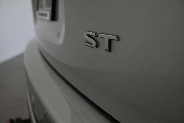 2016 Nissan Pathfinder ST R52