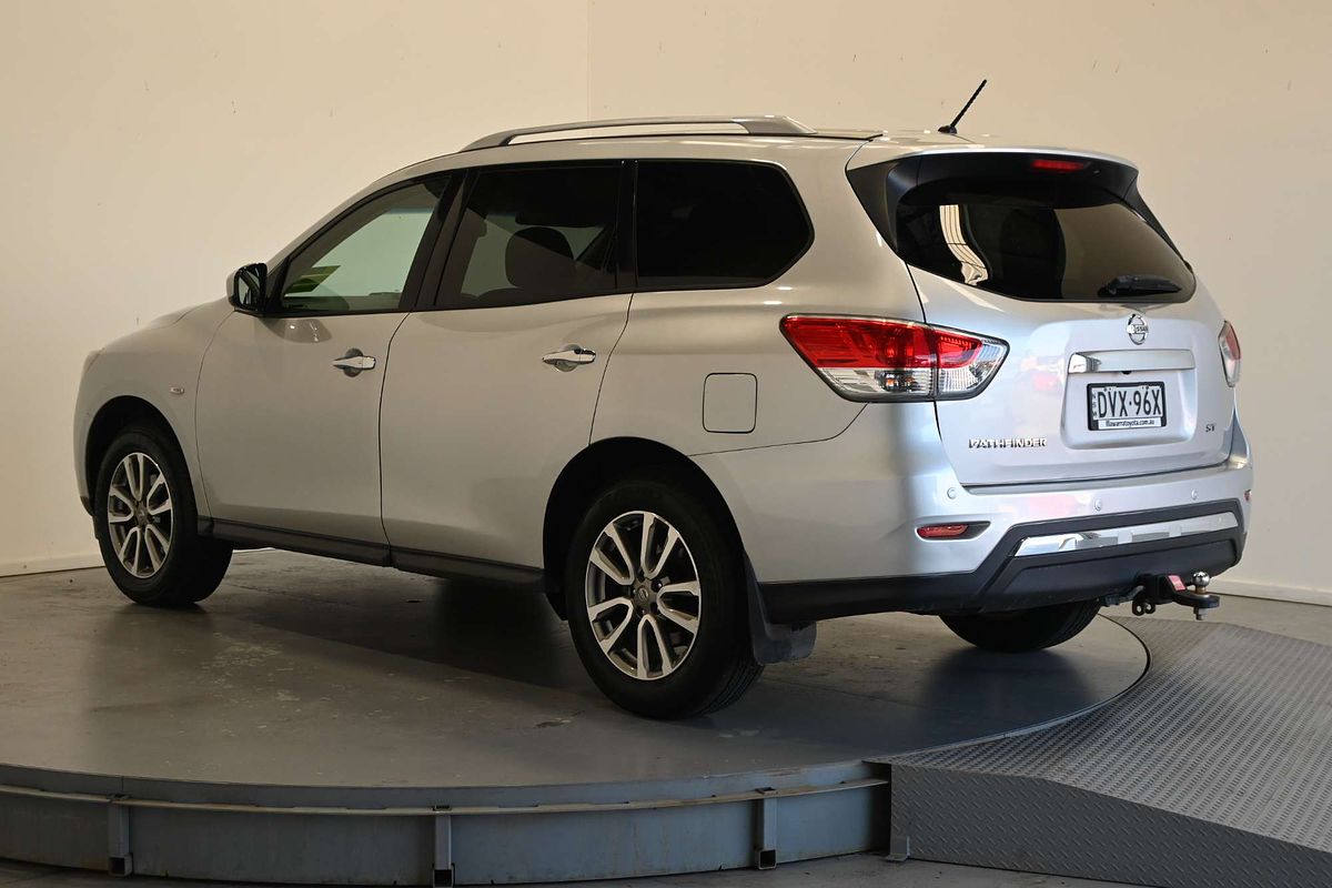 2016 Nissan Pathfinder ST R52