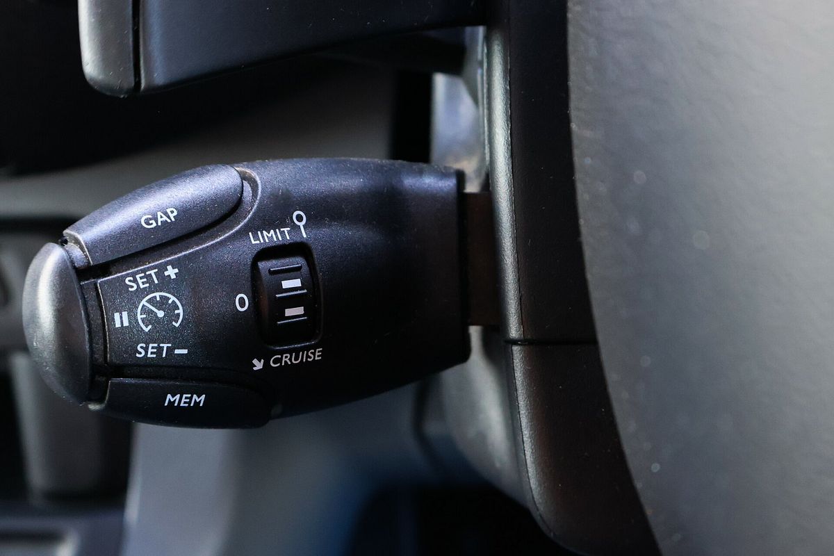2021 Peugeot Expert 150 HDI K0