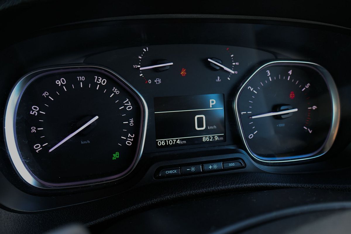 2021 Peugeot Expert 150 HDI K0