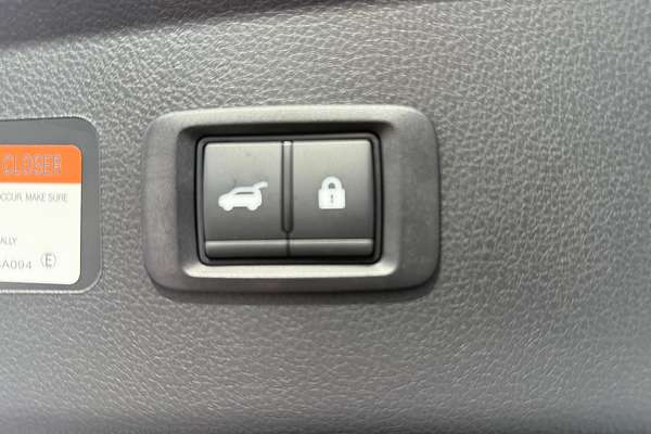 2024 Mitsubishi Eclipse Cross Exceed YB