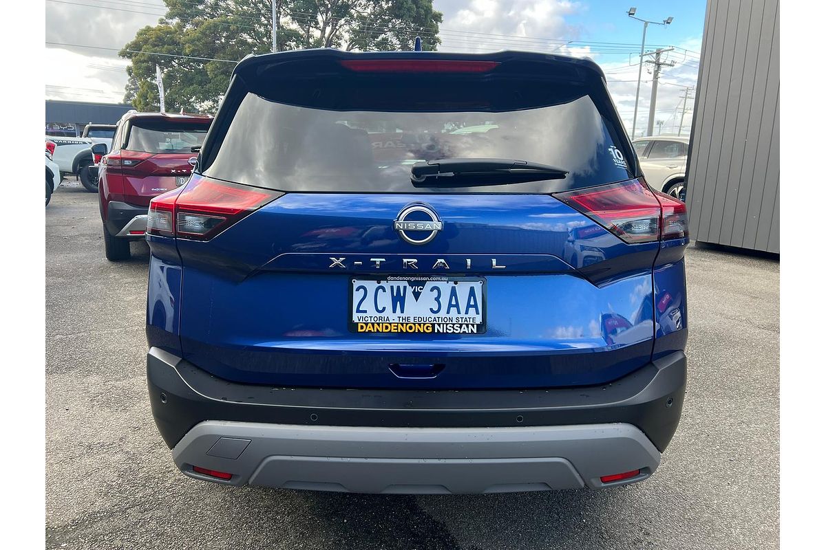 2025 Nissan X-TRAIL ST-L T33
