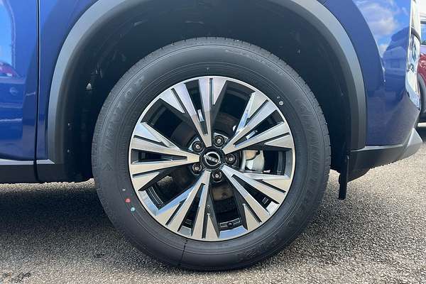 2025 Nissan X-TRAIL ST-L T33