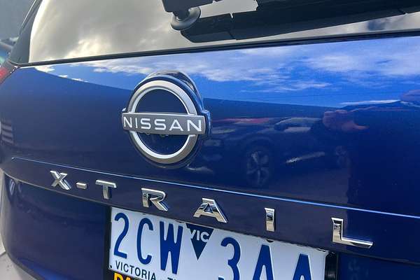 2025 Nissan X-TRAIL ST-L T33