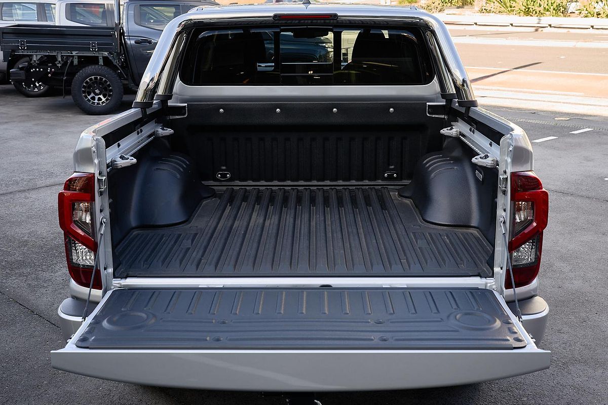 2024 Nissan Navara ST-X D23 4X4