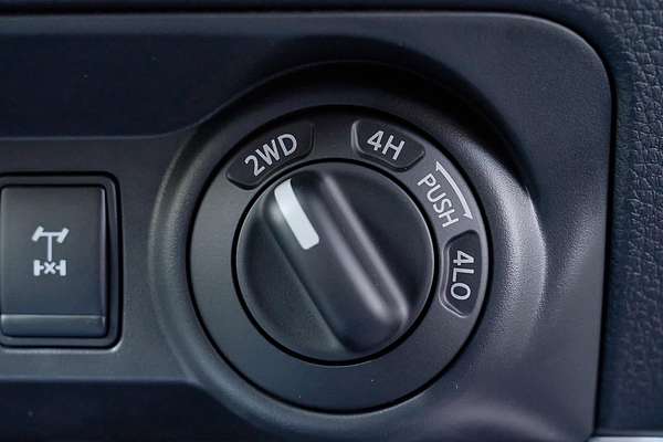 2024 Nissan Navara ST-X D23 4X4